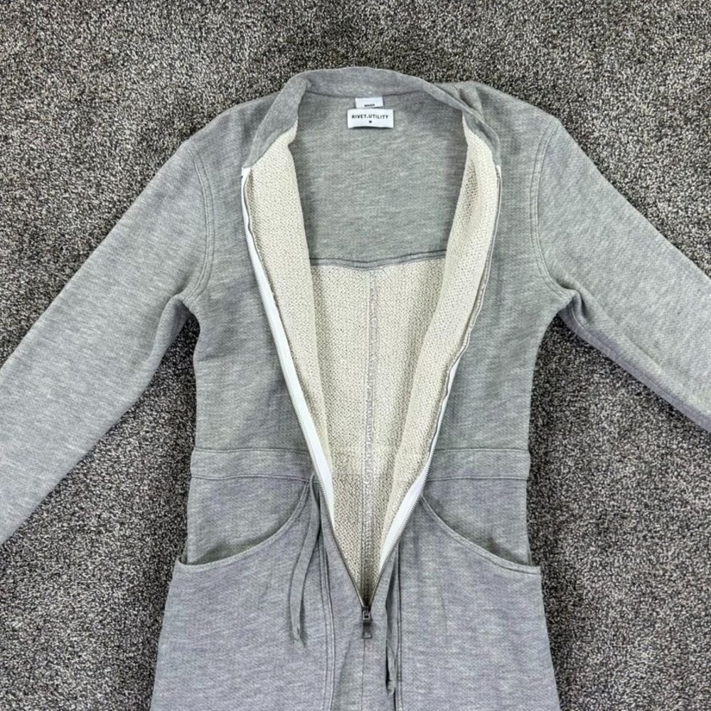 Rivet‎ Utility Maven Grey Zip Up Jumpsuit Pockets Drawstring Waist Womens Medium - Picture 5 of 16